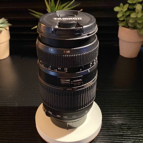 Tamron 70-300mm f4 - 5.6 w/ Macro Mode - Picture 3 of 4